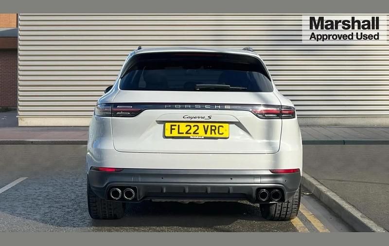 Used Porsche Cayenne S Platinum Edition 434 HP (319 kW) 2022 Grey SUV