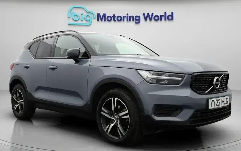 Used Volvo XC40 R-Design 163 HP (119 kW) 2021 SUV