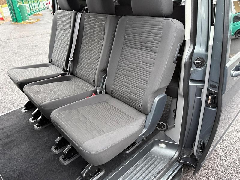 Used VW Shuttle SE 150 HP (110 kW) 2020 Grey MPV