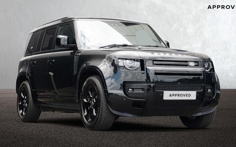 Used 2024 Land Rover Defender HSE Dynamic SUV | £65,816 (Fair price) - Image 1/4
