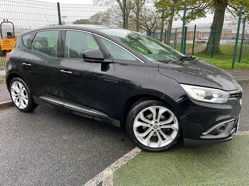 Used Renault Scénic IV Iconic 2019 Black MPV