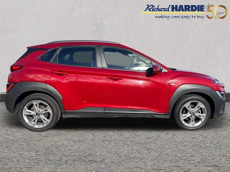 Used Hyundai Kona SE 118 HP (86 kW) 2022 Red SUV
