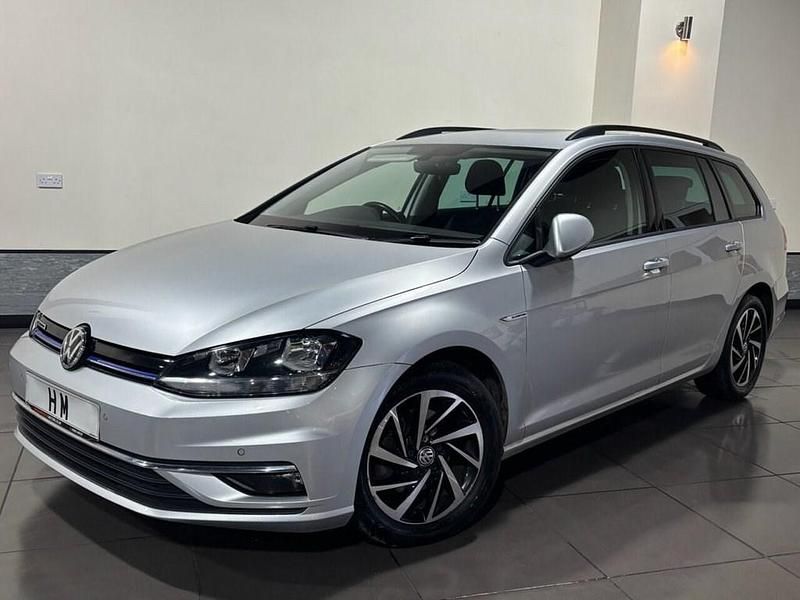 Used VW Golf VII Match 130 HP (95 kW) 2019 Silver Estate
