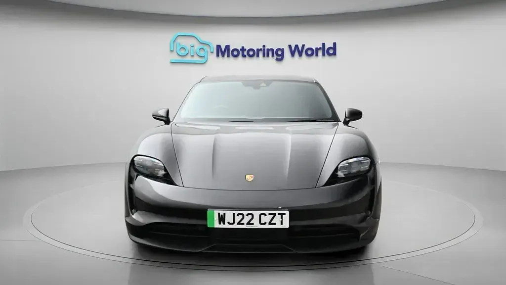Begagnad Porsche Taycan Performance Package 11 kW (15 HK) 2022 Sedan