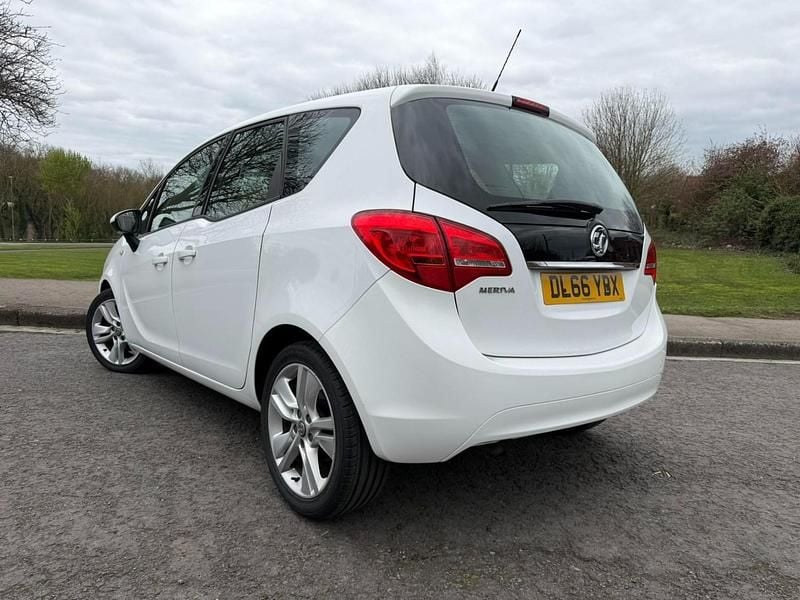 Used Vauxhall Meriva Club 2016 White MPV