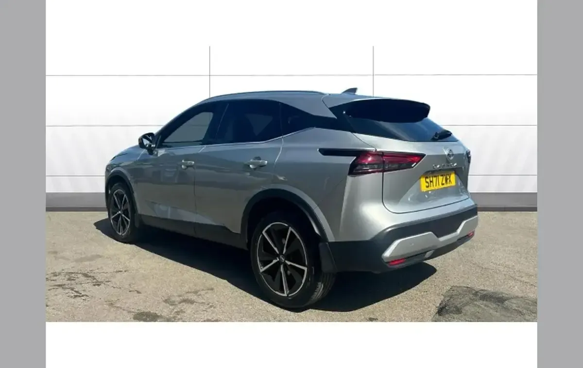 Used Nissan Qashqai Tekna 113 HP (83 kW) 2022 Grey SUV