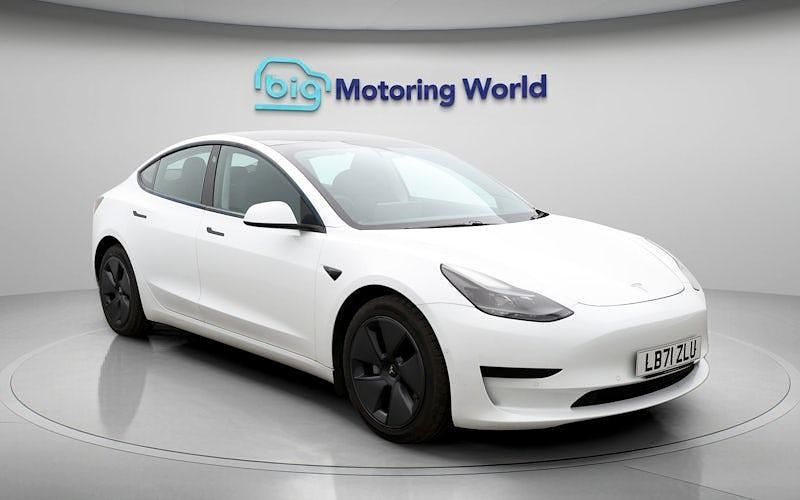 Used Tesla Model 3 Standard Range 208 kW (283 HP) 2021 White Sedan