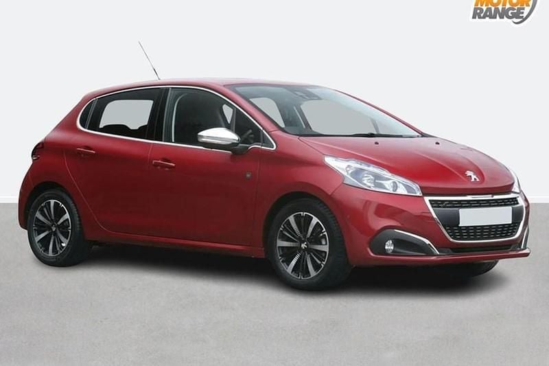 White Used 2016 Peugeot 208 GT-line Hatchback | £7,295 (Fair price) - Image 1/1