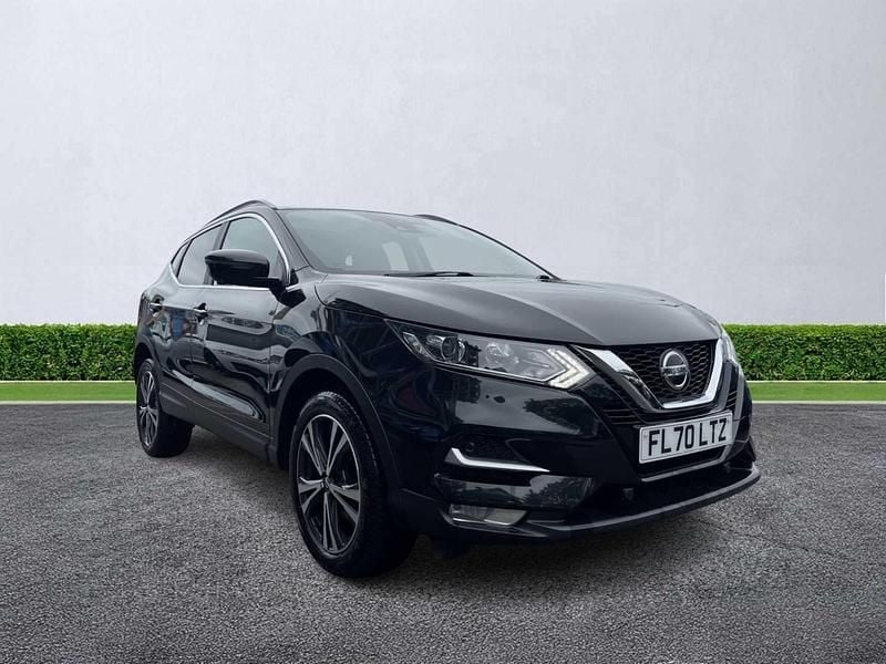 Black Used 2020 Nissan Qashqai N-Connecta SUV | £14,450 (Good price) - Image 1/4