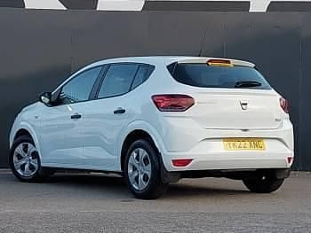 Used Dacia Sandero Essentiel 100 HP (73 kW) 2022 White Hatchback