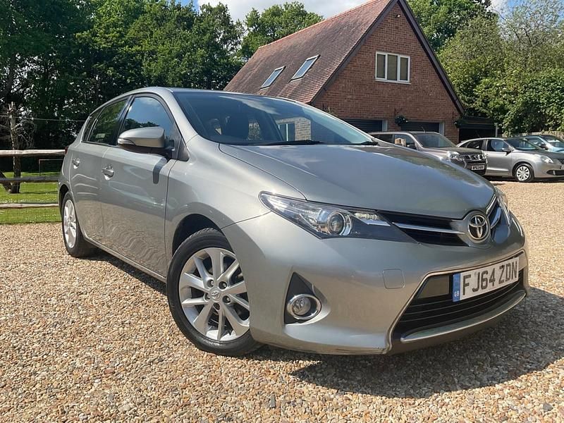 Grey Used 2014 Toyota Auris Hatchback | £3,995 (Fair price) - Image 1/4