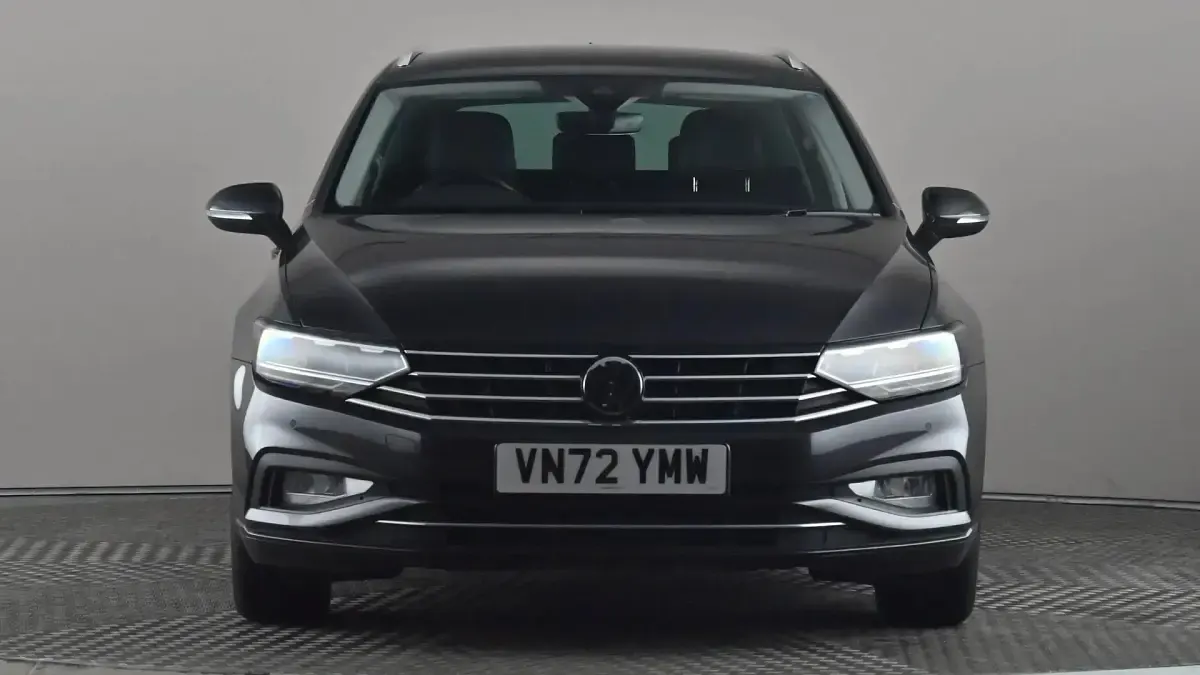 Used VW Passat SEL 150 HP (110 kW) 2022 Grey Estate
