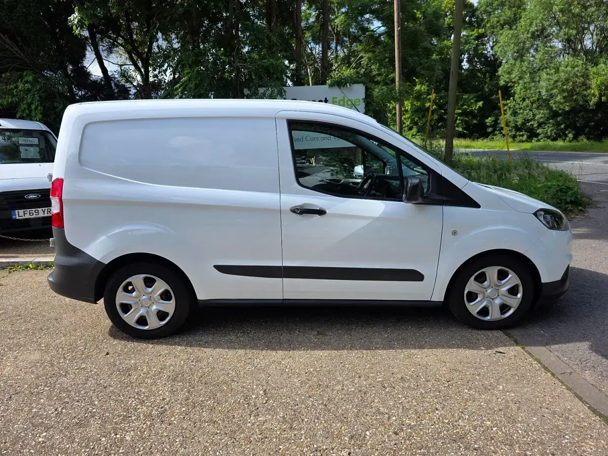 Used Ford Transit Trend 2020 White Van