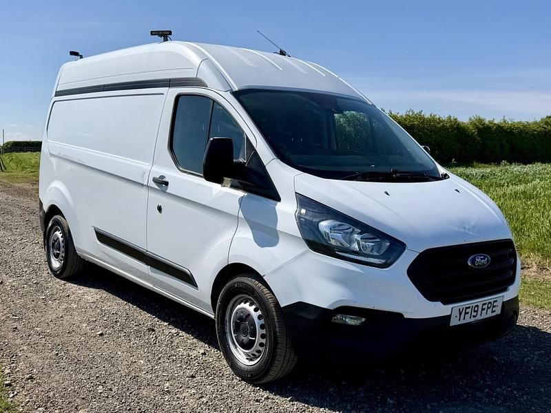 Used Ford Transit Custom 2019 White Van