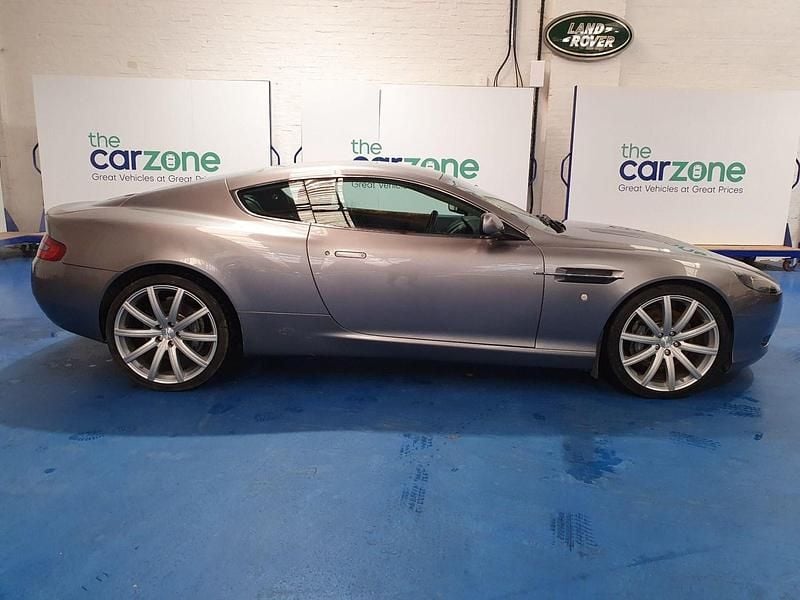 Used Aston Martin DB9 2017 Silver Coupe