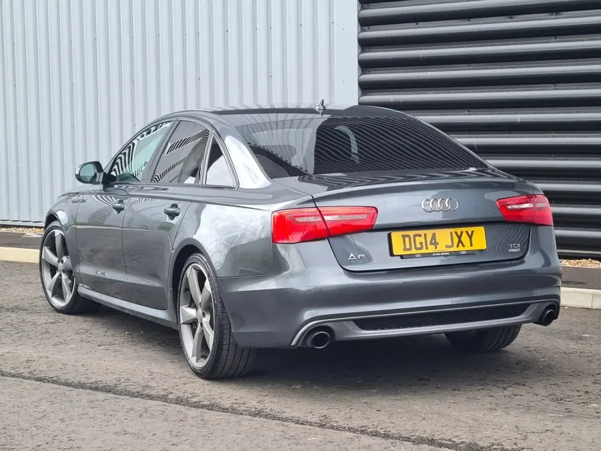 Usado Audi A6 Black Edition 2014 Gris Berlina