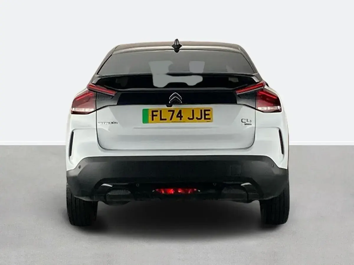 Used Citroën e-C4 100 kW (136 HP) 2024 White Hatchback