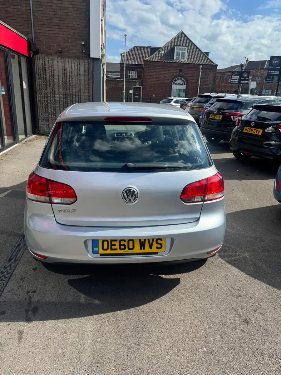 Used VW Golf VI 78 HP (57 kW) 2011 Silver Hatchback