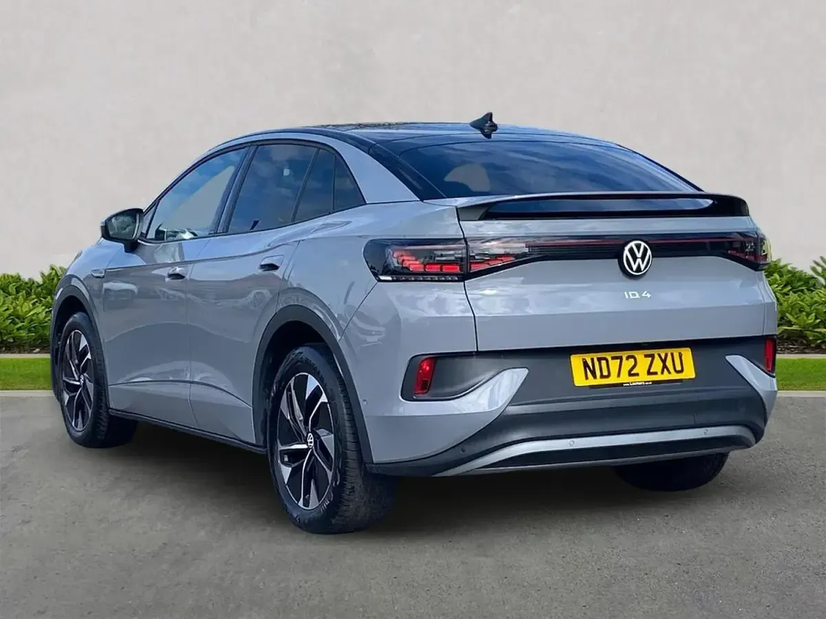 Usado VW ID.5 Pro 127 kW (174 HP) 2022 Cinzento SUV