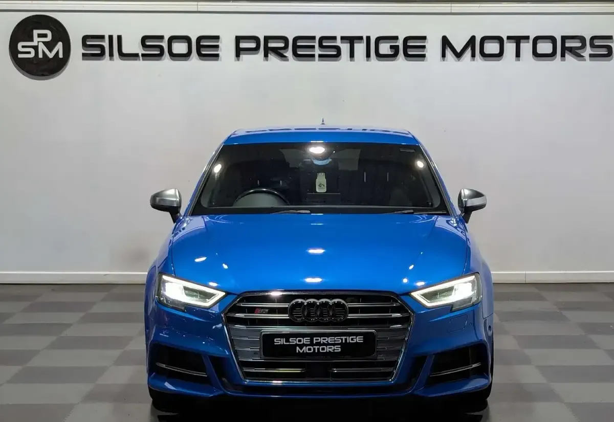 Used Audi A3 Comfort 2017 Blue Hatchback