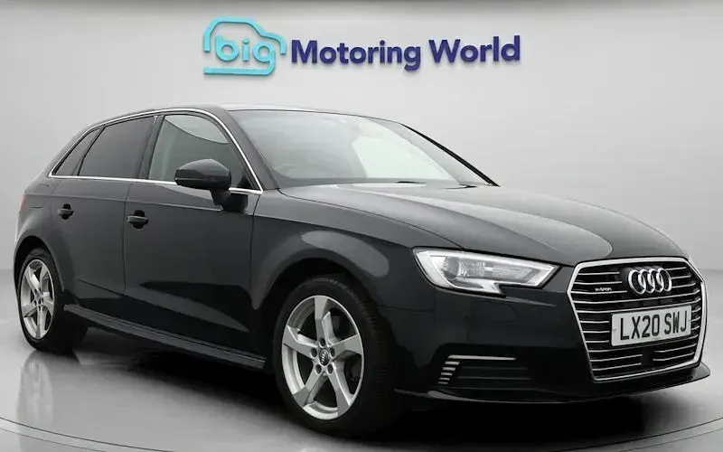 Begagnad Audi A3 e-tron 204 HK (150 kW) 2020 Halvkombi