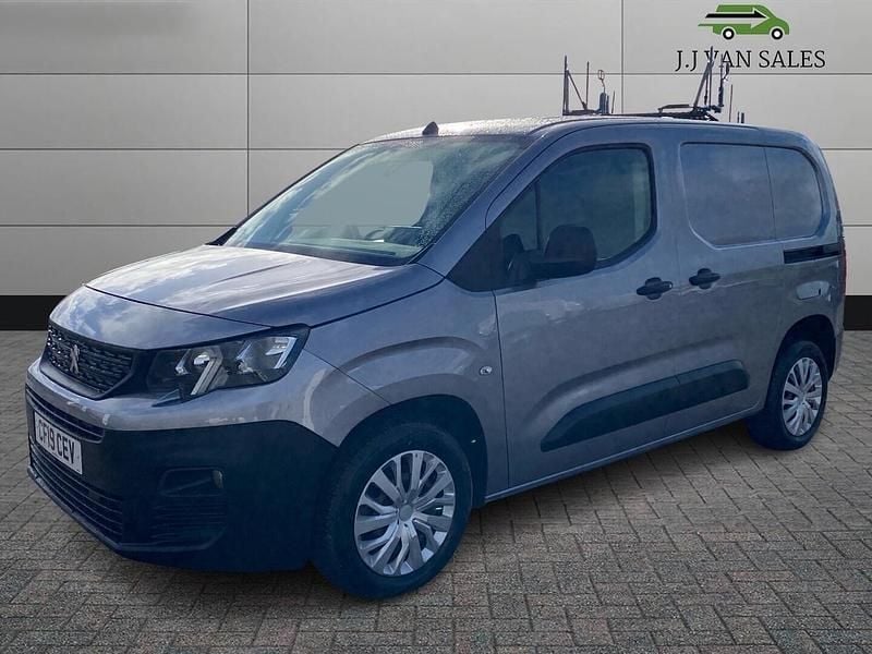 Used Peugeot Partner 2019 Grey MPV
