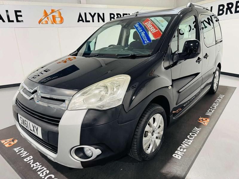 Usado Citroën Berlingo XTR 110 HP (80 kW) 2012 Preto Monovolume
