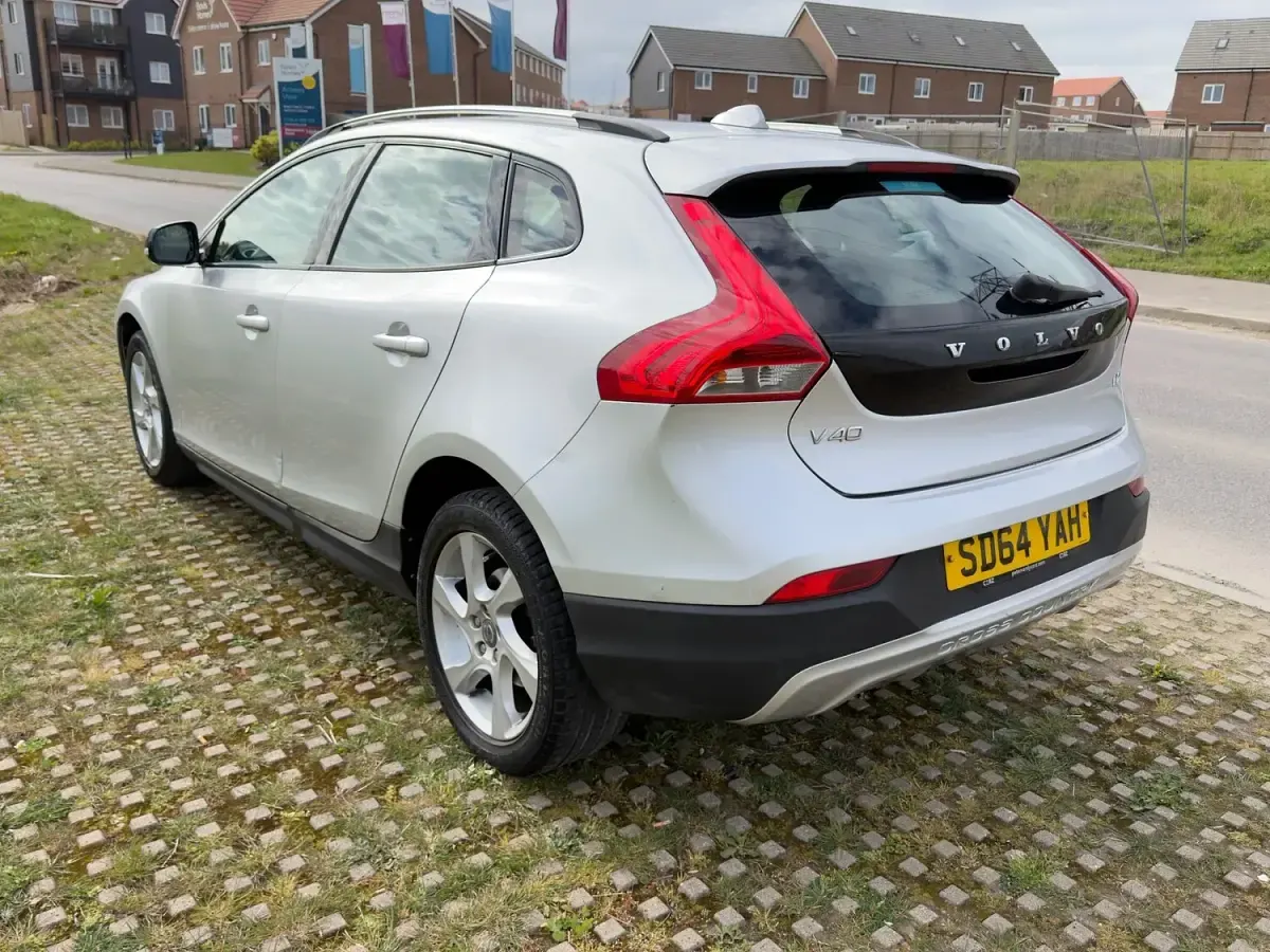 Used Volvo V40 2014 Silver Hatchback