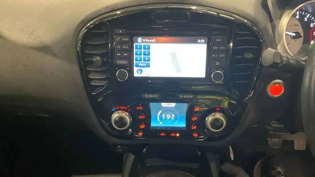 Used Nissan Juke Tekna 112 HP (82 kW) 2019 Black SUV