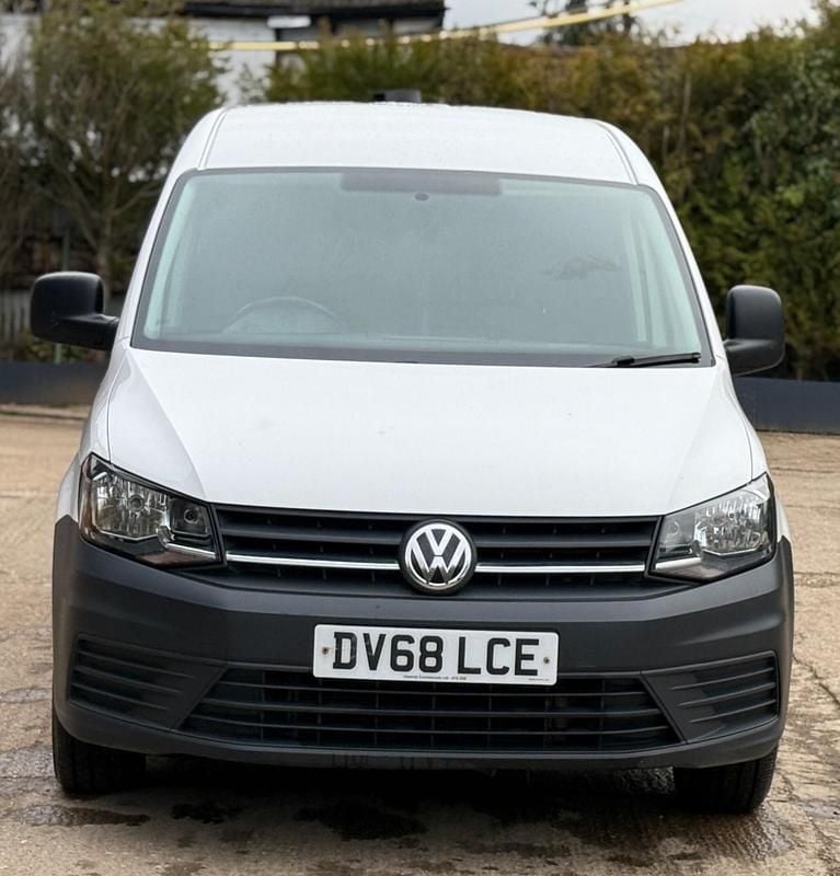 Used VW Caddy Maxi Startline 102 HP (75 kW) 2018 White MPV