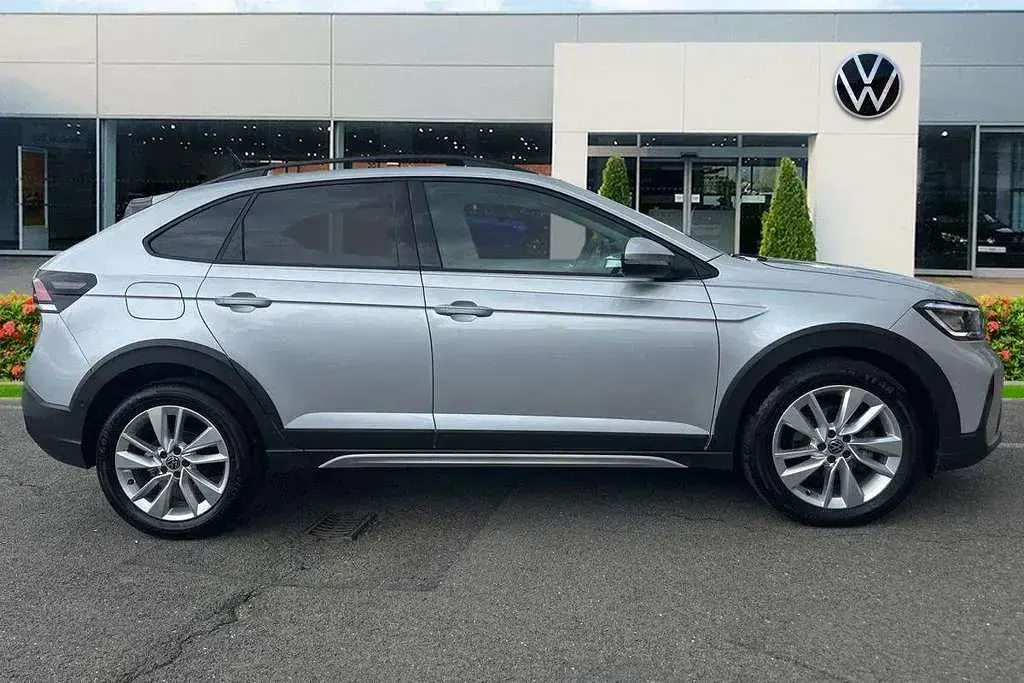 Used VW Taigo Match 115 HP (84 kW) 2025 Silver SUV