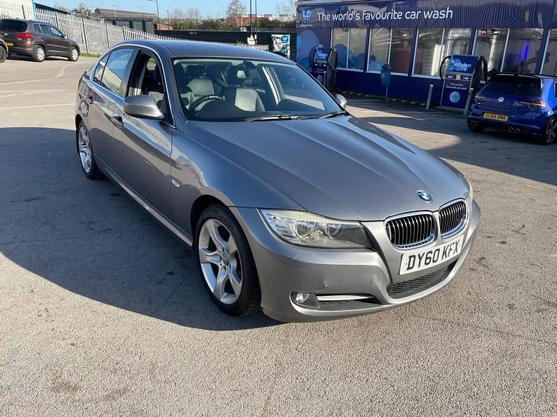 Begagnad BMW 320 Exclusive 2010 Grå Sedan