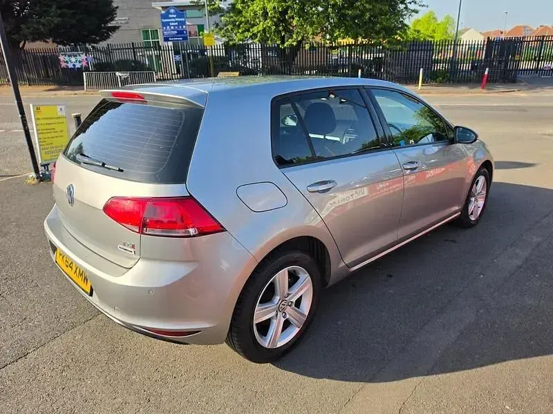 Used VW Golf VII Match 105 HP (77 kW) 2014 Silver Hatchback