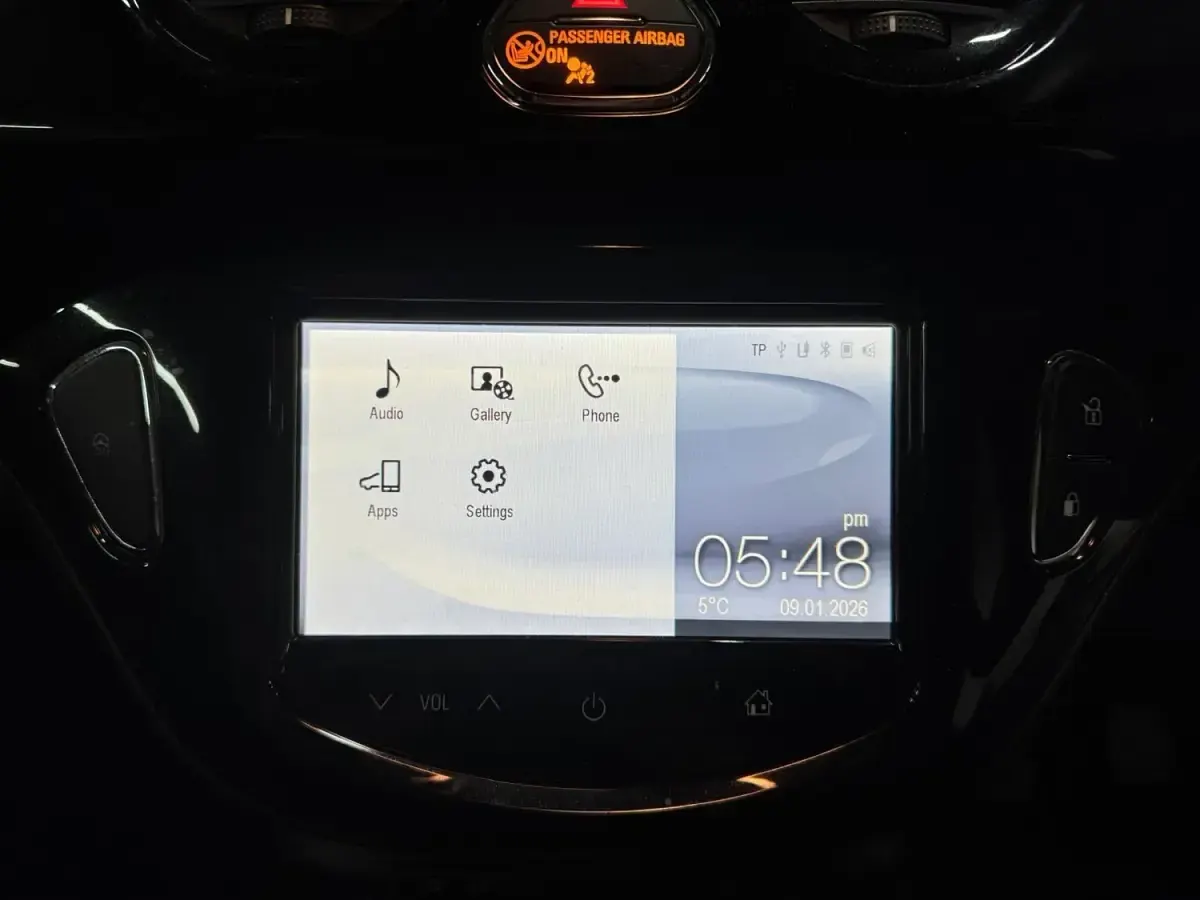 Używany Vauxhall Adam Jam 87 KM (63 kW) 2013 Niebieski Hatchback