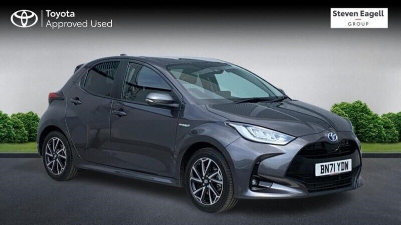 Grey Used 2021 Toyota Yaris Hybrid Design Hatchback | £16,817 (Fair price) - Image 1/2