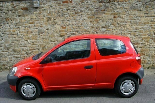 Used 2001 Toyota Yaris Hatchback | £1,295 (Fair price) - Image 1/4