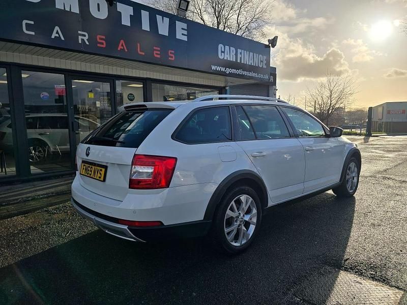 Begagnad Skoda Octavia 150 HK (110 kW) 2019 Vit Kombi