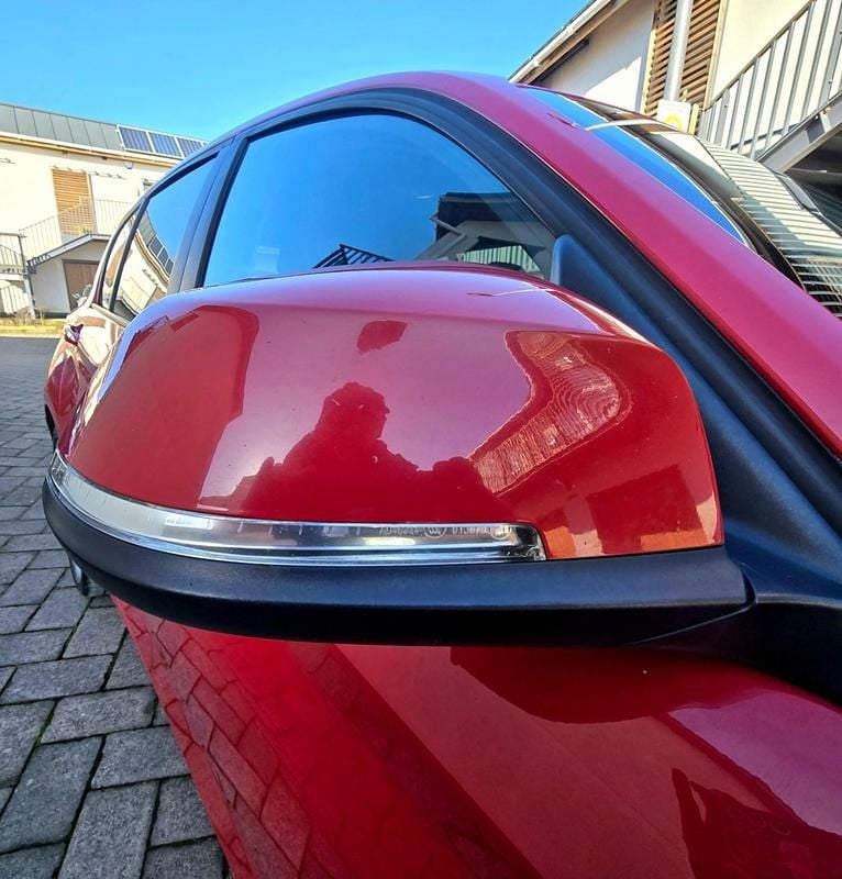 Used BMW 118 Sport Line 2014 Red Hatchback