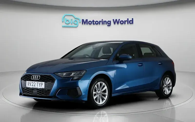 Second-hand Audi A3 Sportback 150 CP (110 kW) 2022 Albastru Hatchback