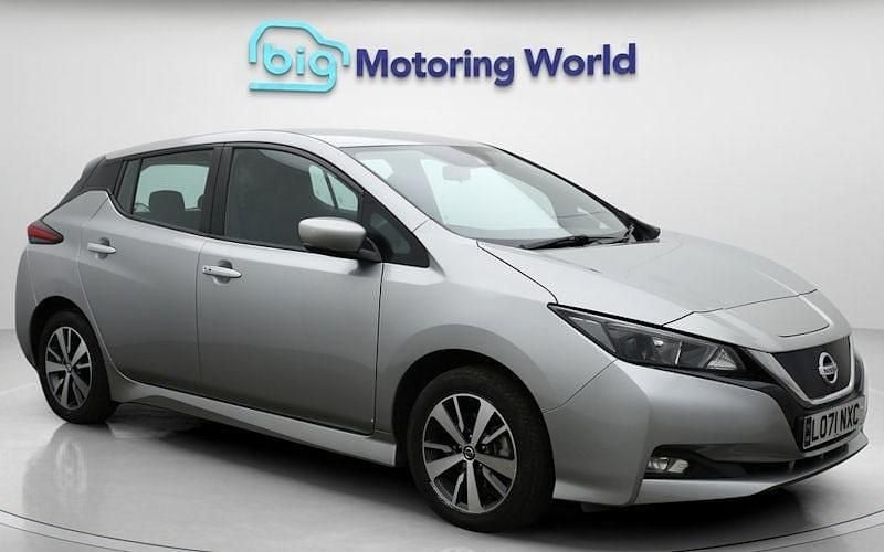 Used 2021 Nissan Leaf Acenta Hatchback | £9,300 (Fair price) - Image 1/4