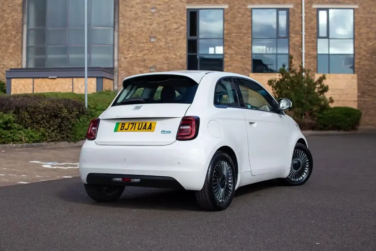 Used Fiat 500e Icon 85 kW (116 HP) 2022 White Hatchback