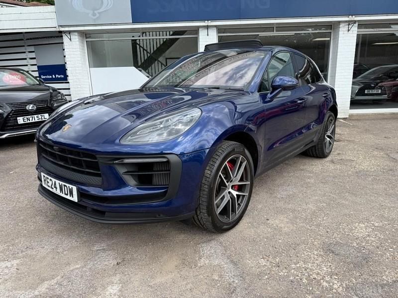 Gentian blue Used 2024 Porsche Macan S SUV | £66,990 (Fair price) - Image 1/4