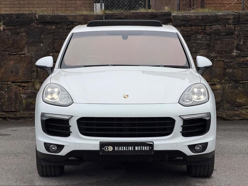Usado Porsche Cayenne 262 HP (192 kW) 2015 Branco SUV