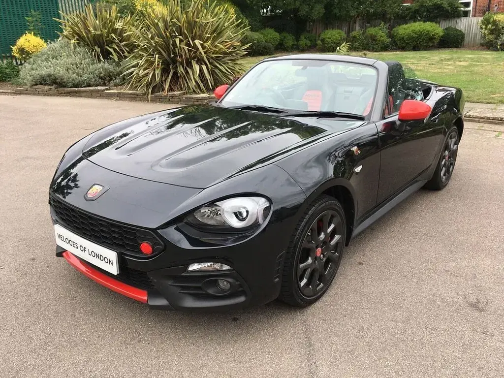 Used Abarth 124 Spider 170 HP (125 kW) 2018 Black Cabriolet