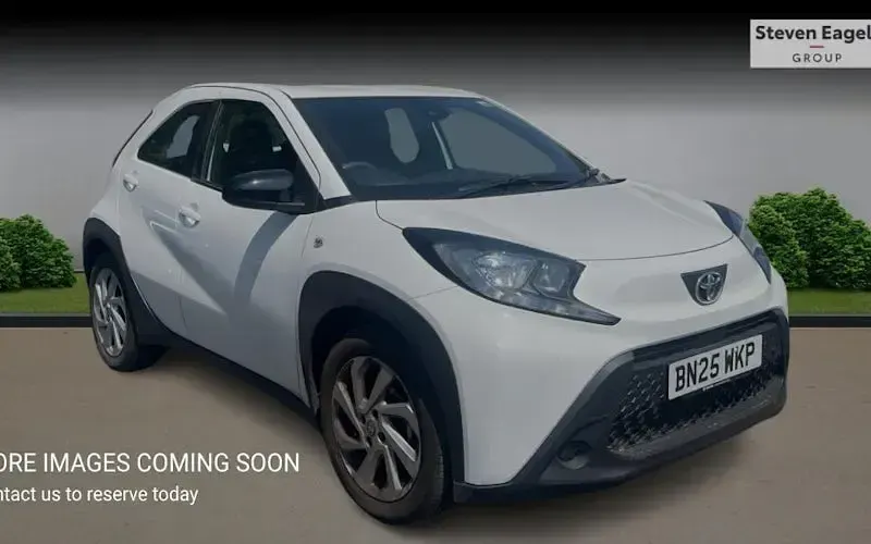 Used Toyota Aygo X PURE 72 HP (52 kW) 2025 SUV
