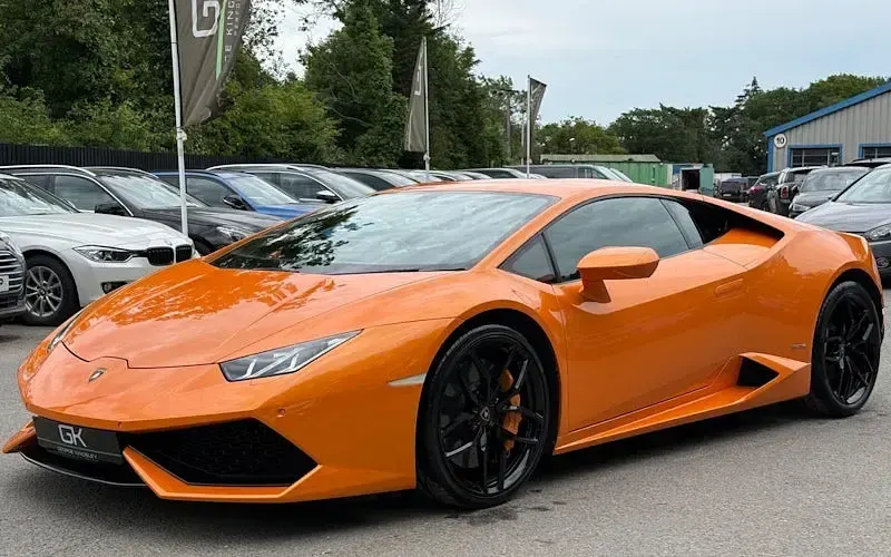 Used Lamborghini Huracán 610 HP (448 kW) 2015 Orange Coupe