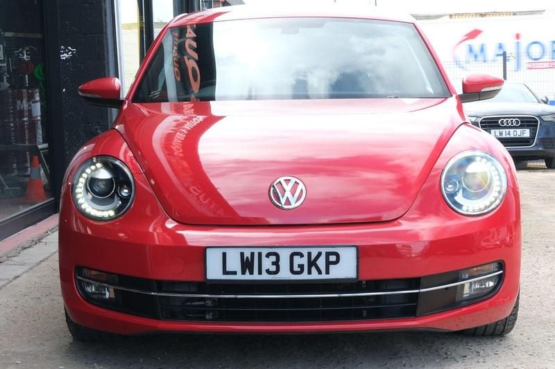 Used VW Beetle Design 105 HP (77 kW) 2026 Red Hatchback