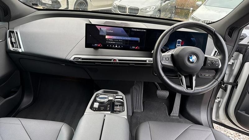 Used BMW iX M Sport 236 kW (322 HP) 2024 White SUV