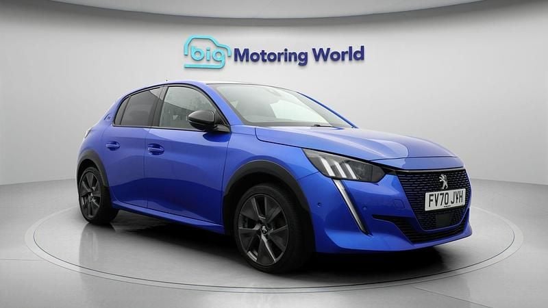 Used Peugeot e-208 GT 100 kW (136 HP) 2020 Blue Hatchback