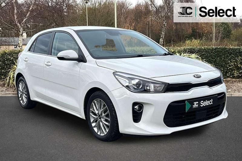White Used 2017 Kia Rio 3 Hatchback | £8,295 (Fair price) - Image 1/4